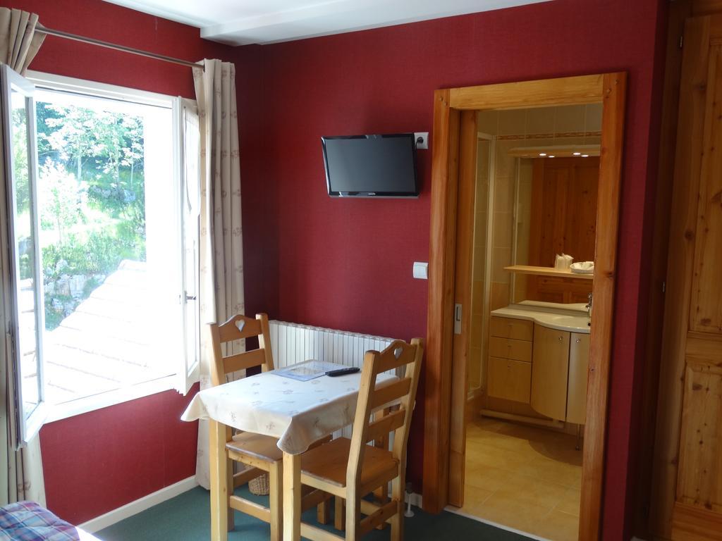 Hotel Du Col De La Machine Saint-Jean-en-Royans Habitación foto
