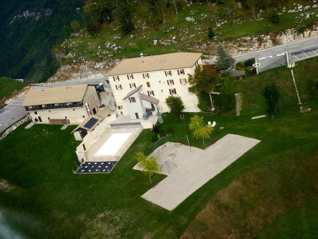 Hotel Du Col De La Machine Saint-Jean-en-Royans Exterior foto